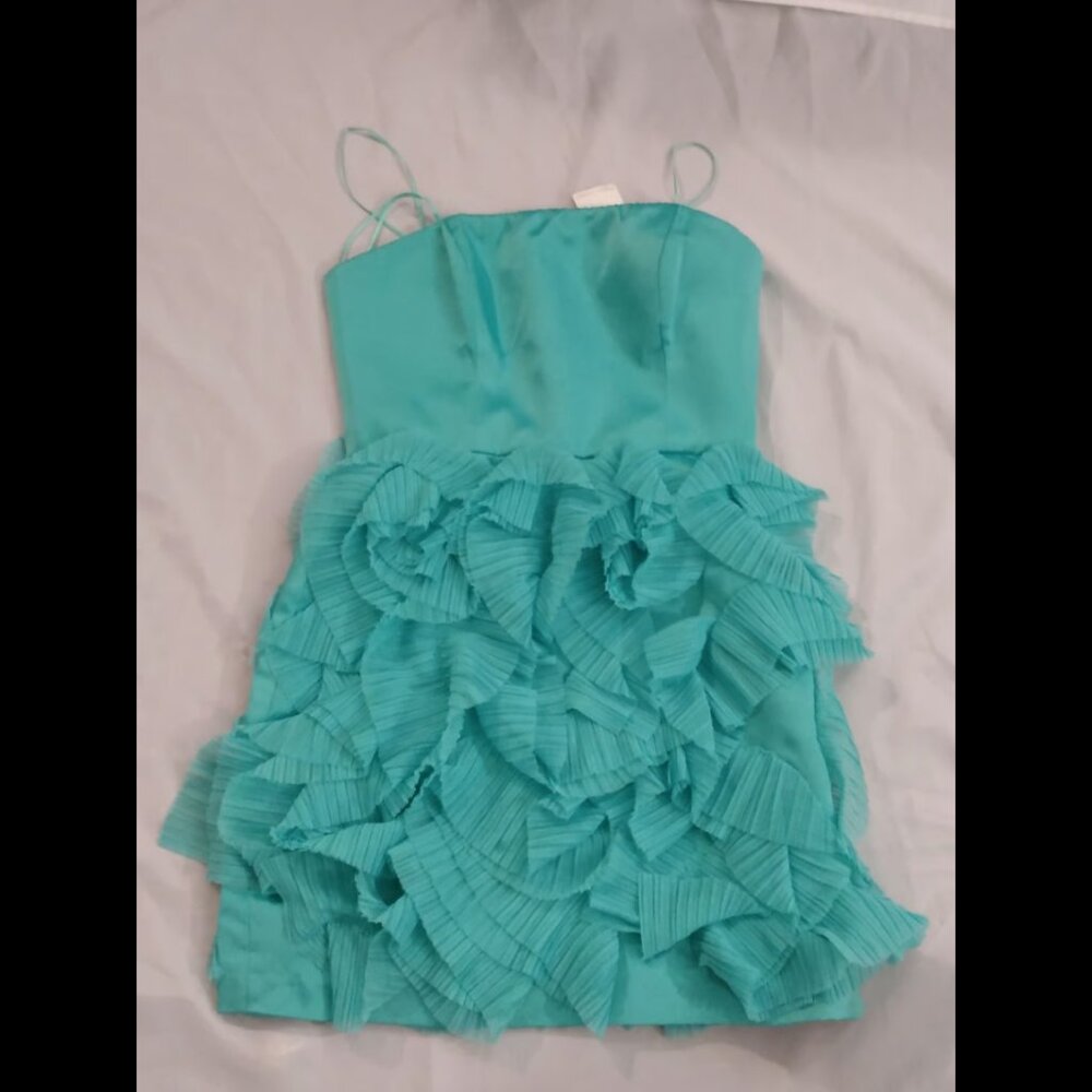 Green New Max and Cleo short mini prom party Dress Chic and Stylish size 2